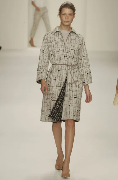 Look 10
